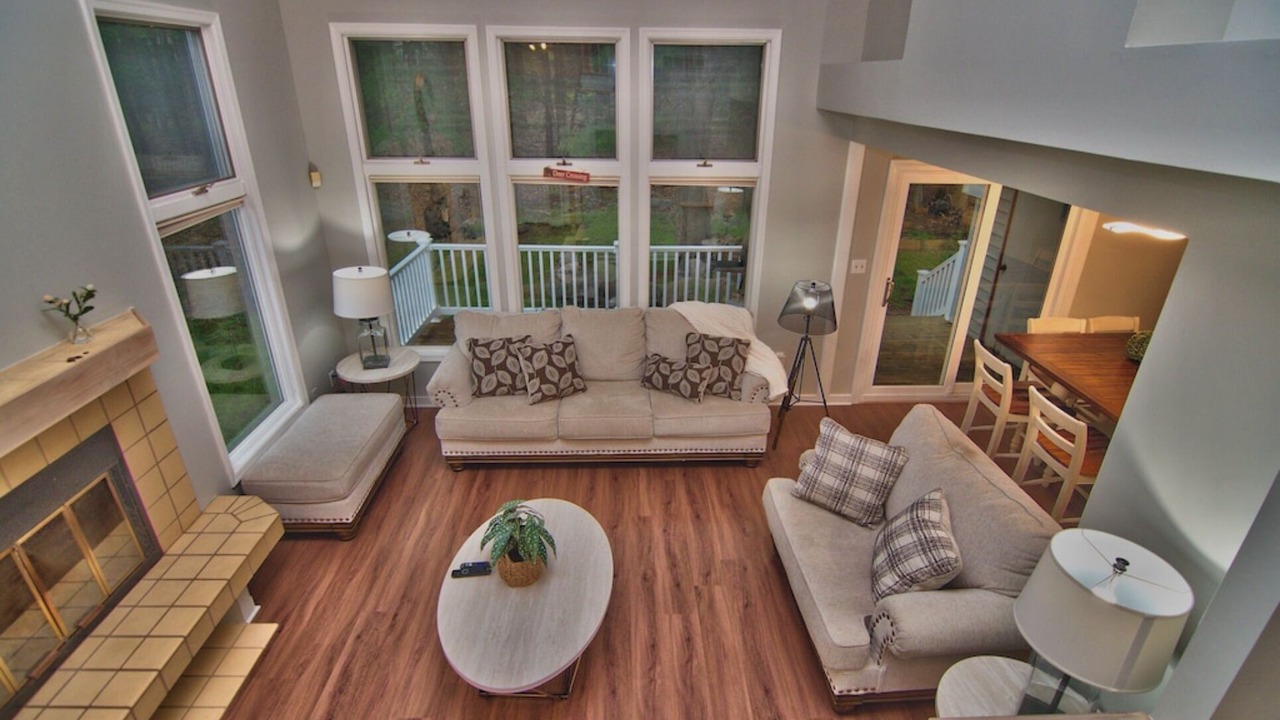 Photo of Livingroom in Lake Harmony Estates
