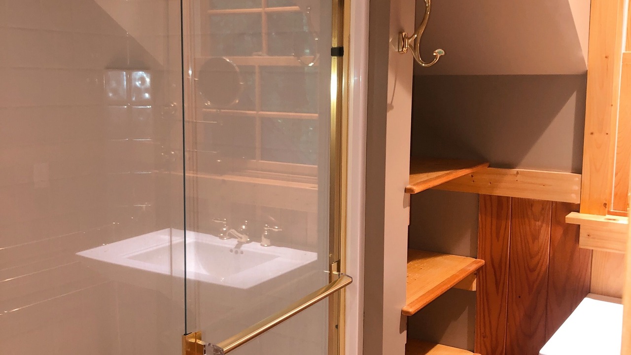 Photo of Bathroom in Croom