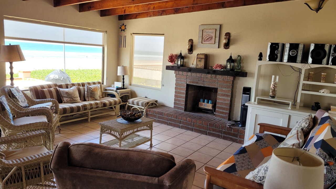 Photo of Livingroom in Ensenada