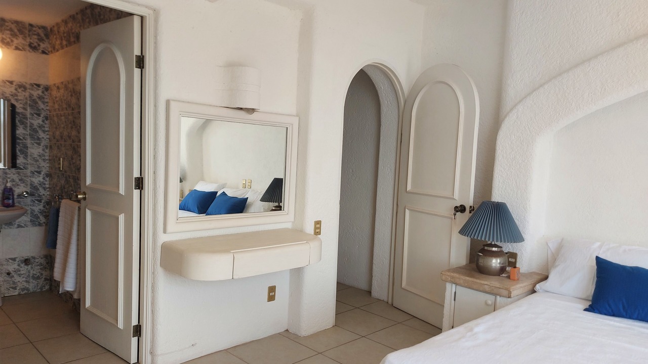 Photo of Others in Farallon