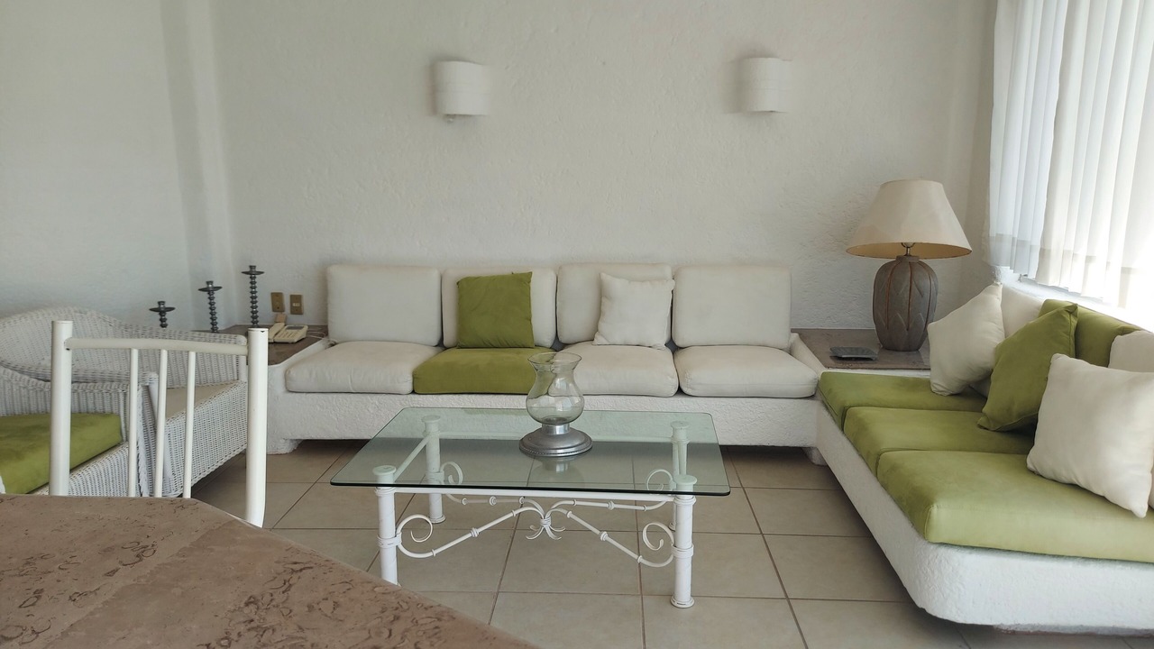 Photo of Livingroom in Farallon