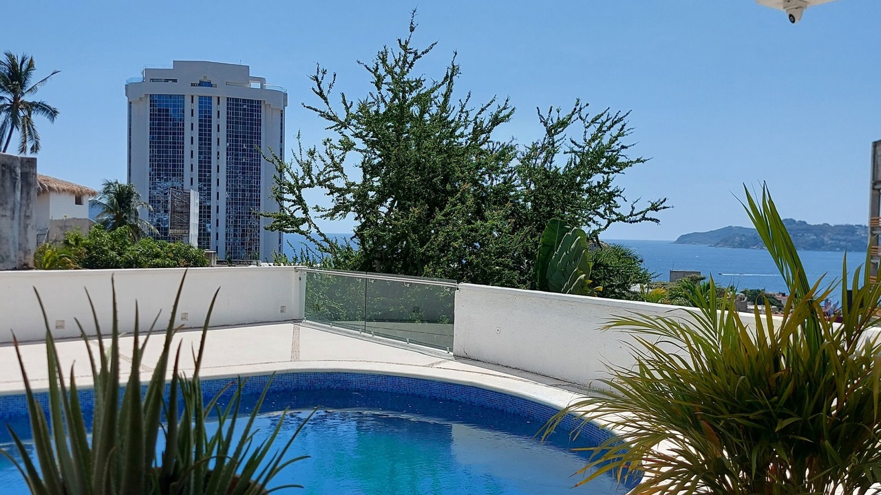 Photo of Outdoor in Farallon