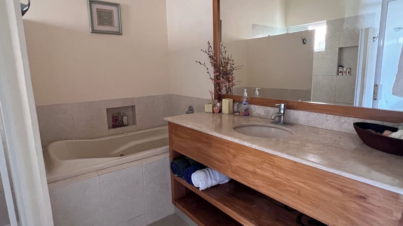 Photo of Bathroom in Colina del Sol