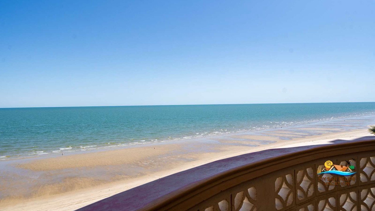 Photo of Patio Balcony in Villas de Las Palmas