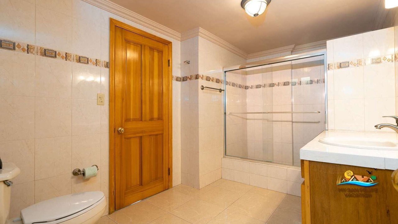 Photo of Bathroom in Villas de Las Palmas