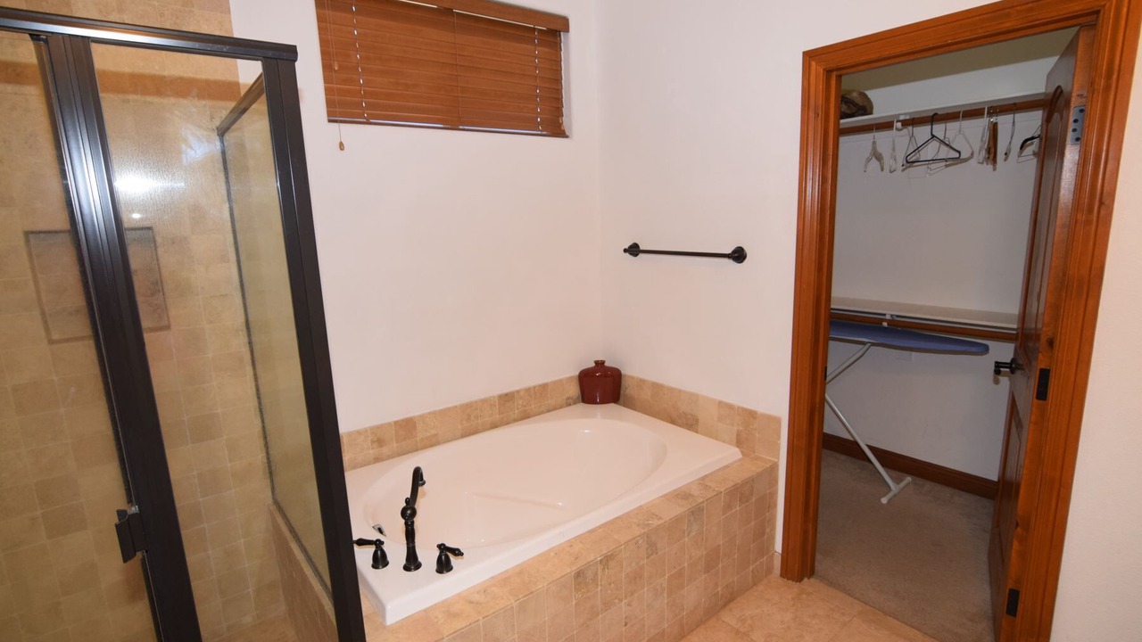 Photo of Bathroom in El Dorado Ranch