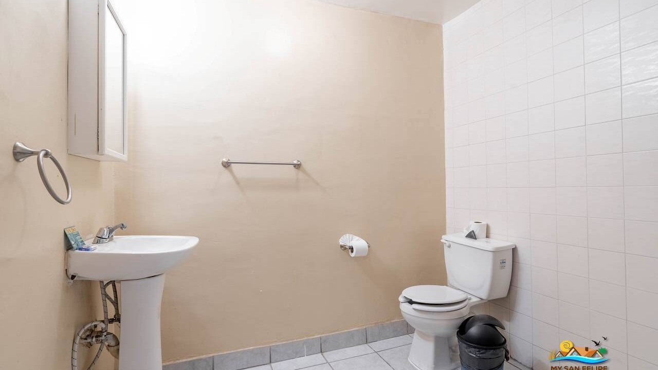 Photo of Bathroom in Verdugo