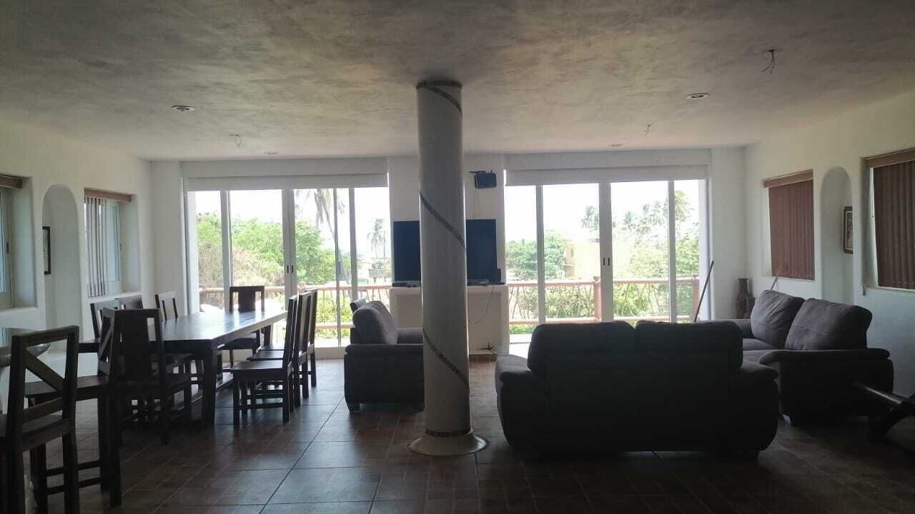 Photo of Livingroom in Barra de Potosi