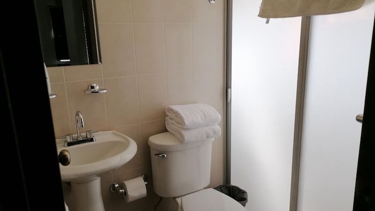 Photo of Bathroom in zona dos extendida