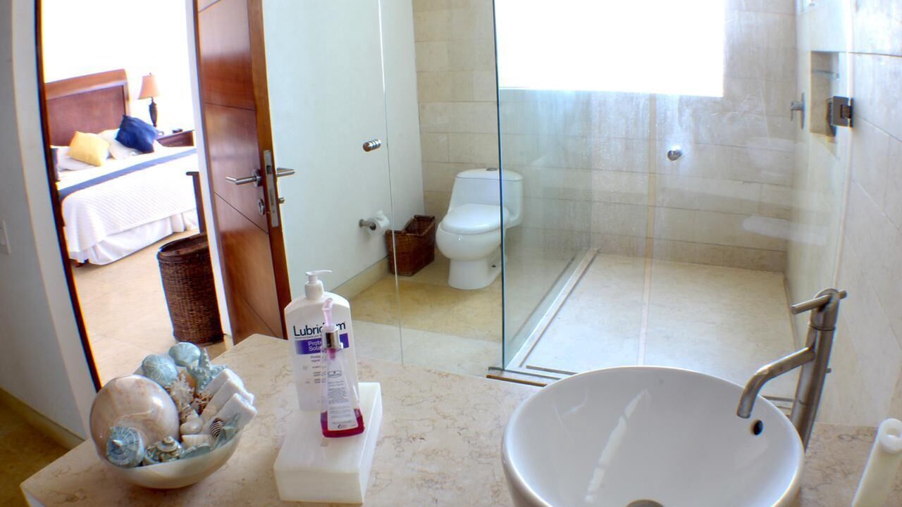 Photo of Bathroom in Granjas del Marques