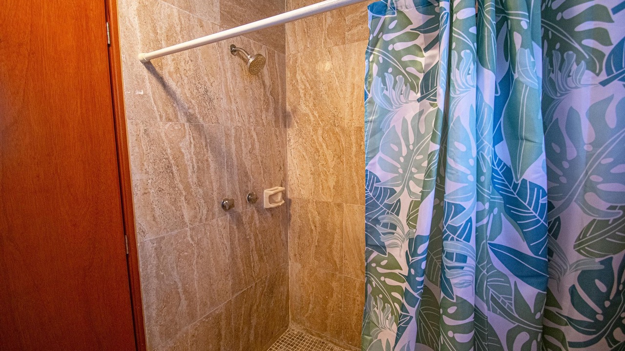 Photo of Bathroom in Balcones de Loma Linda