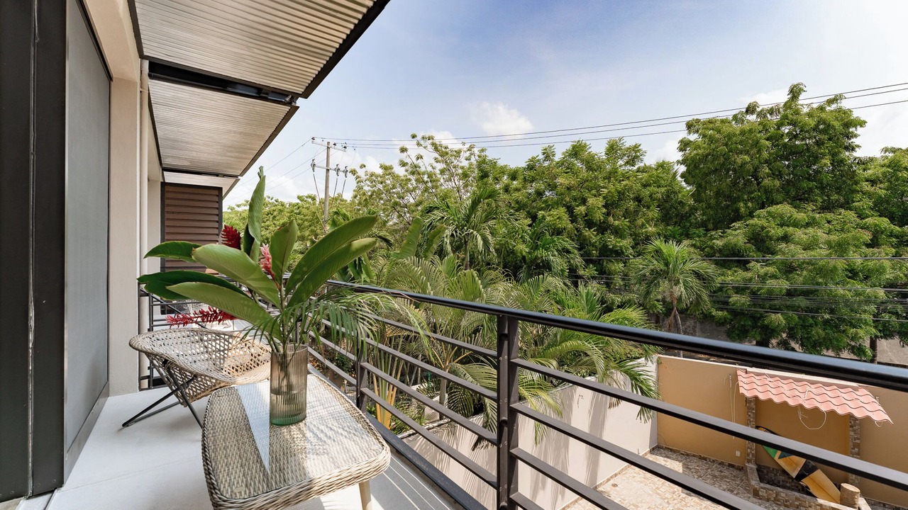 Photo of Patio Balcony in R