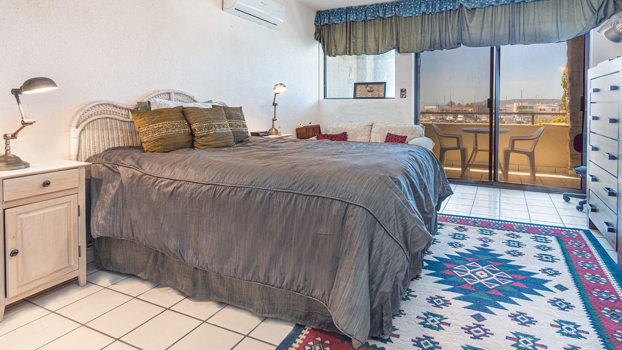 Photo of Bedroom in Marina Real