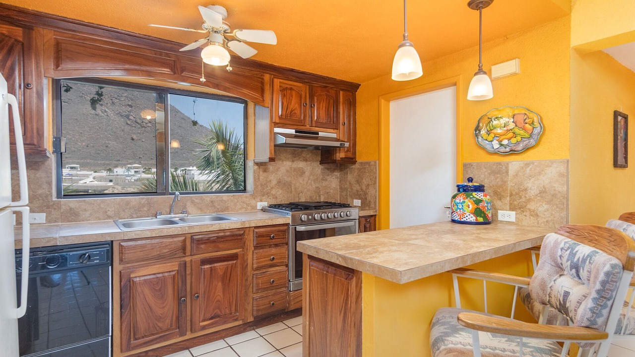 Photo of Kitchen in Marina Real