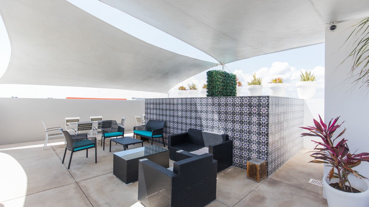 Photo of Outdoor in 12th Street