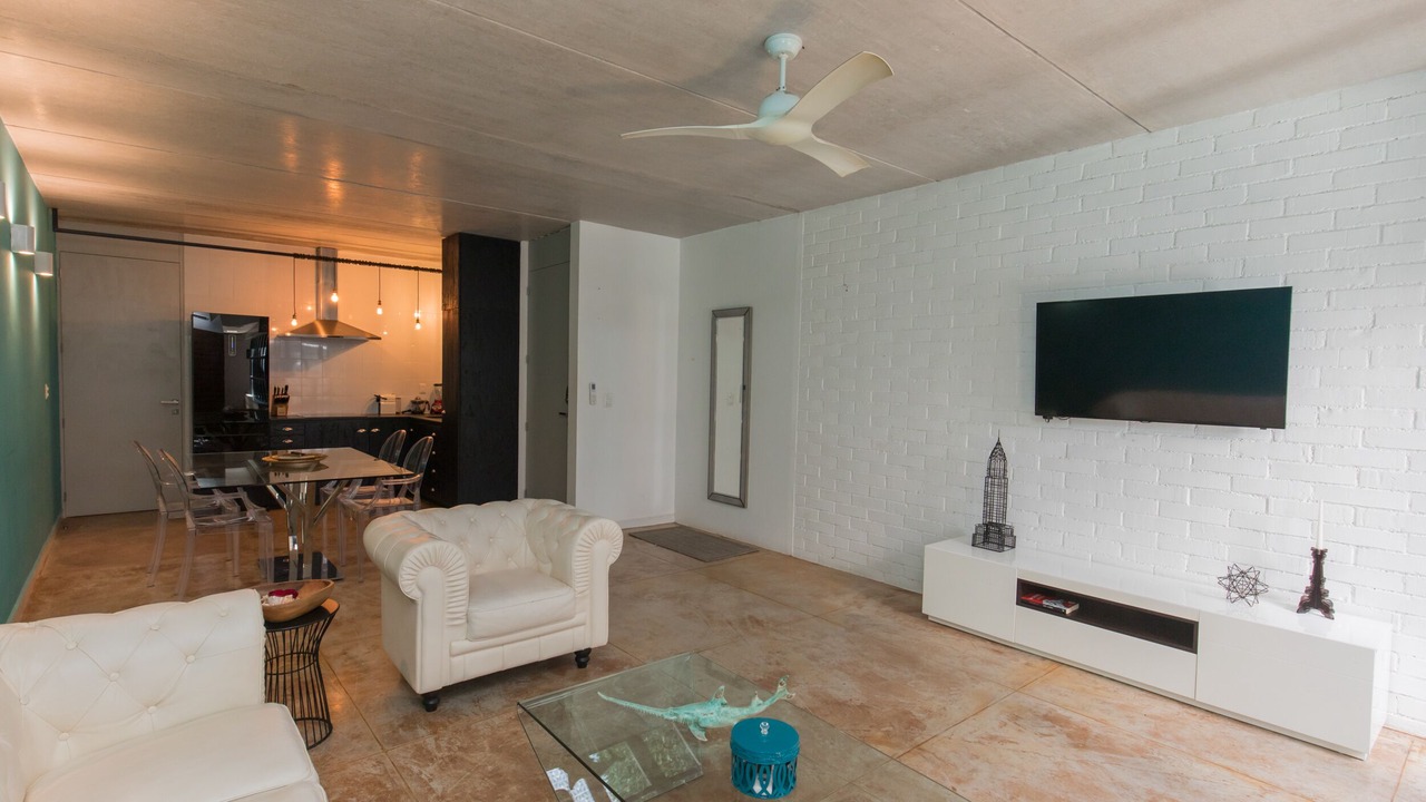 Photo of Livingroom in 12th Street