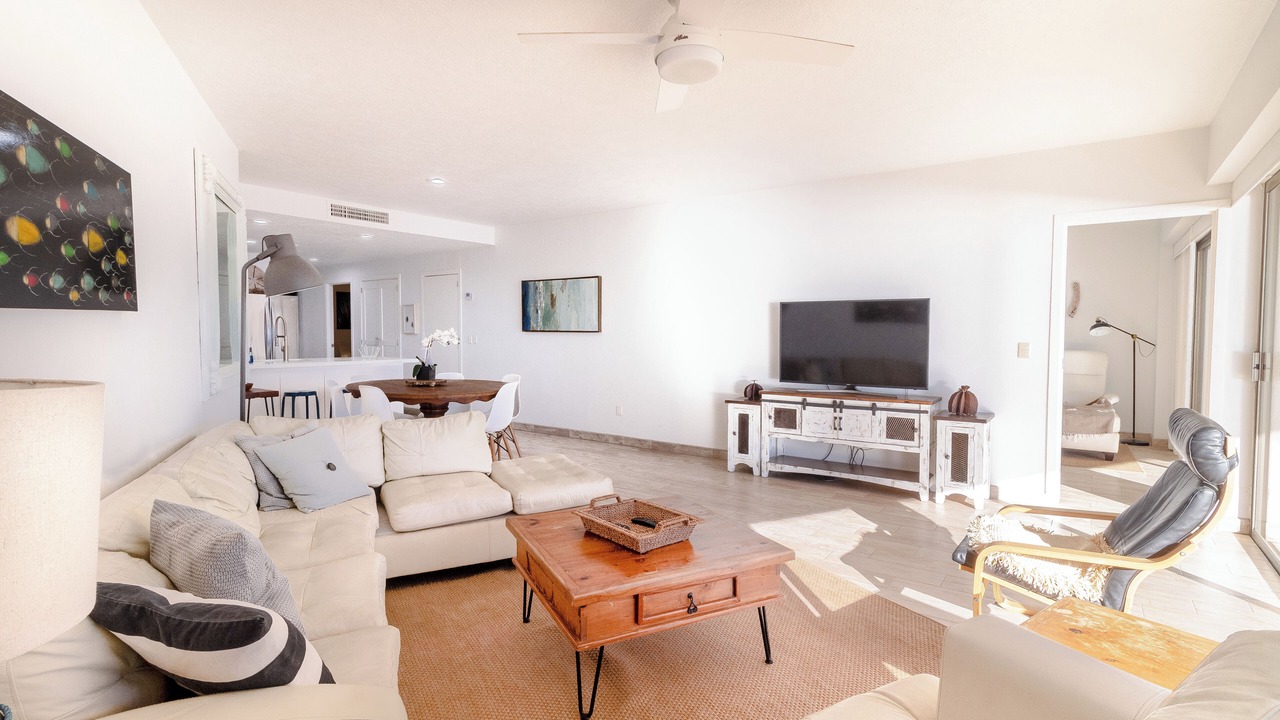 Photo of Livingroom in Sandy Beach
