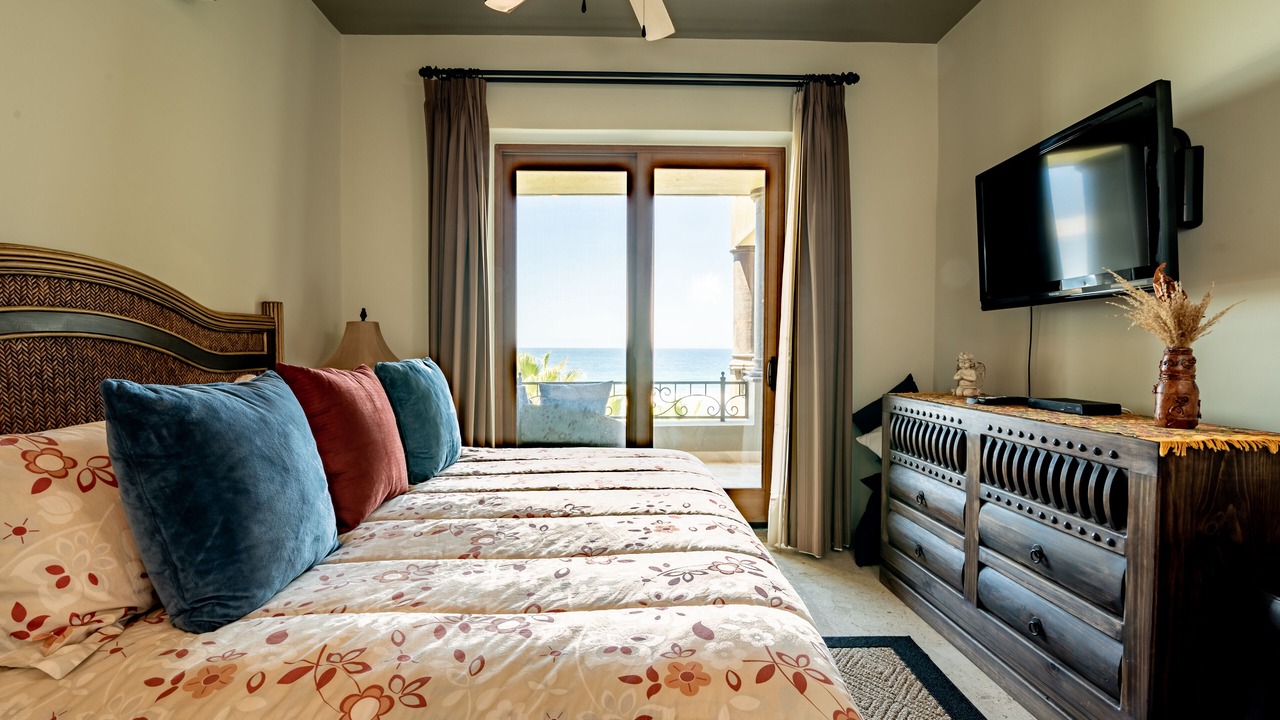 Photo of Bedroom in Cerritos