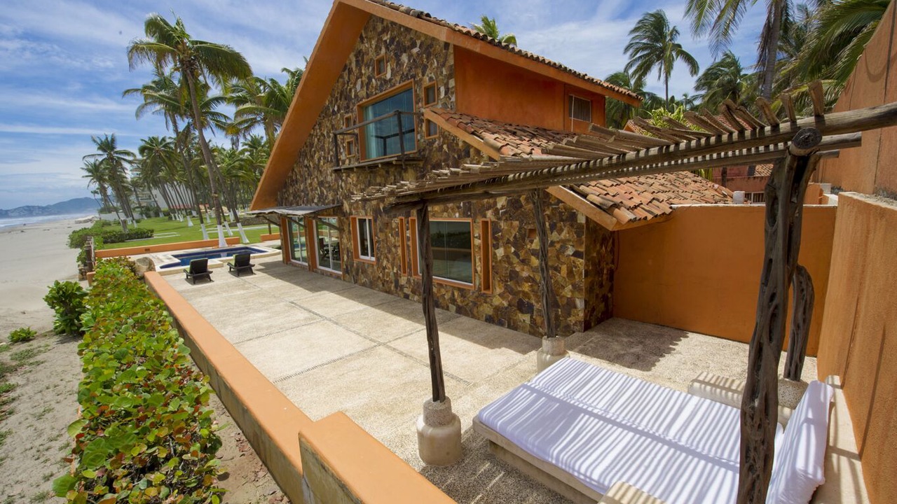 Photo of Outdoor in Diamante