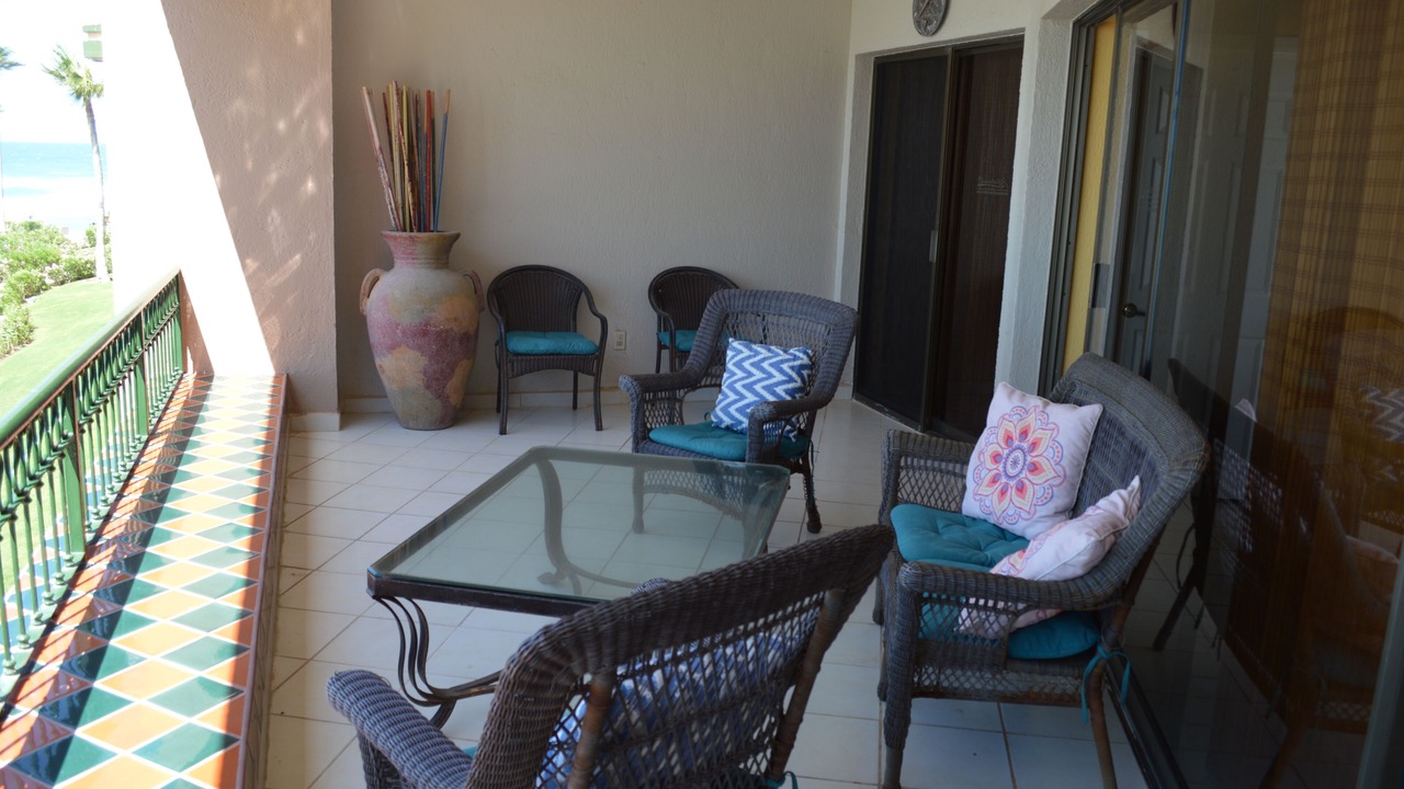 Photo of Patio Balcony in Sandy Beach