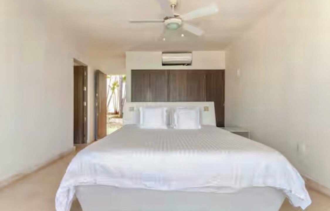 Photo of Bedroom in Las Brisas