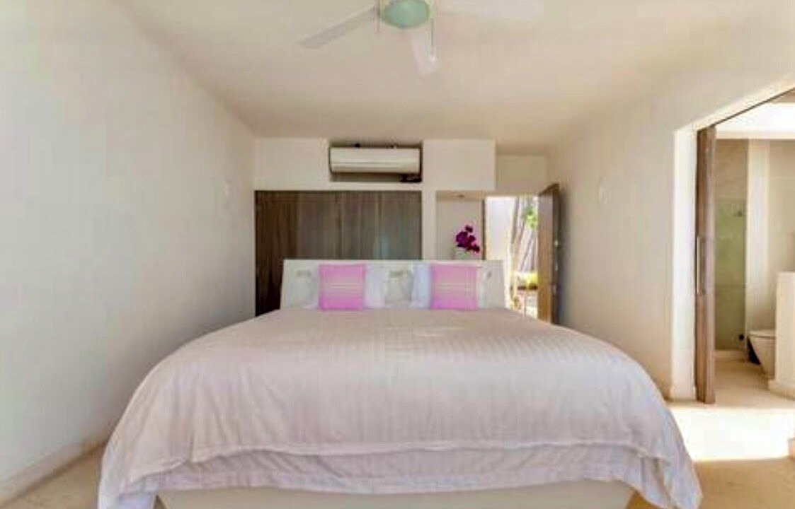 Photo of Bedroom in Las Brisas
