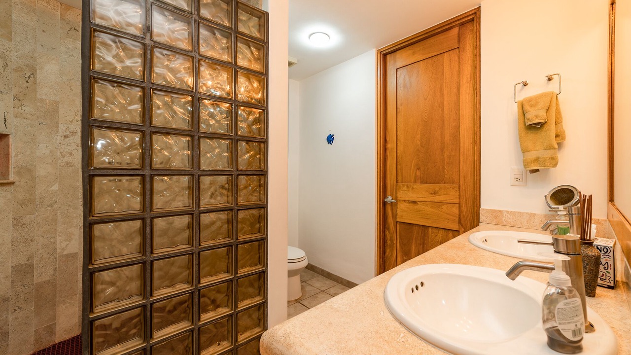 Photo of Bathroom in P Chahue