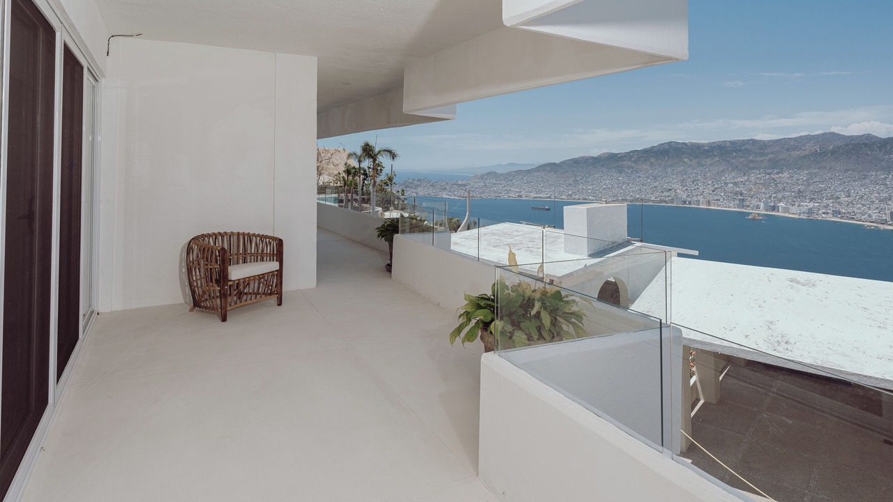 Photo of Patio Balcony in Las Brisas
