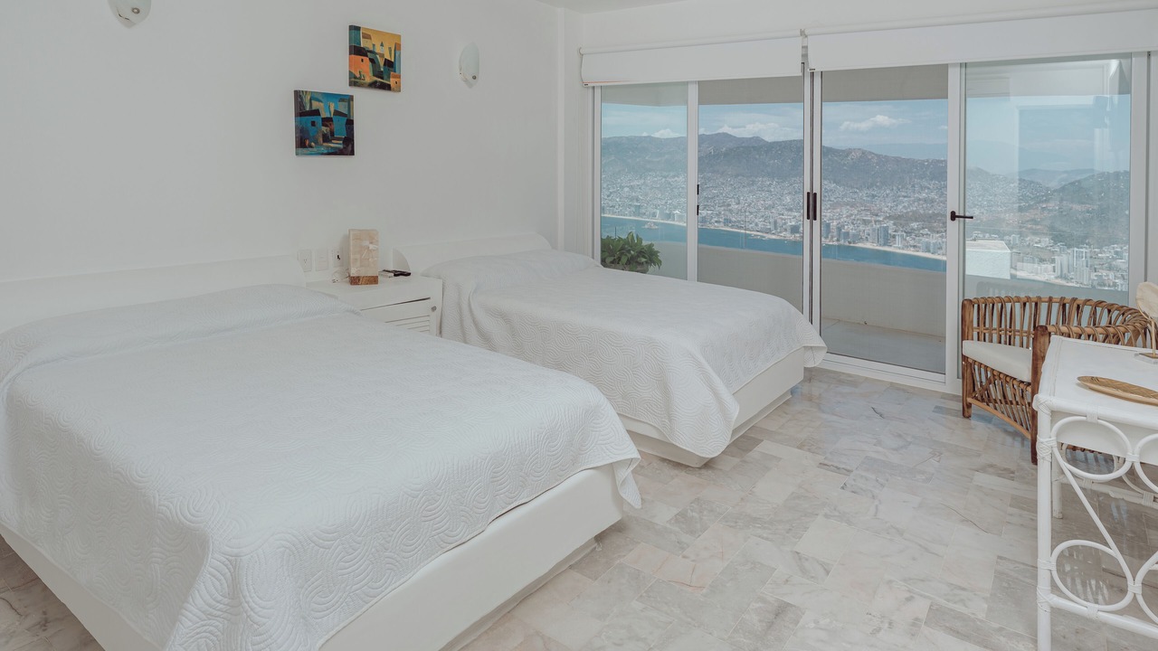 Photo of Bedroom in Las Brisas