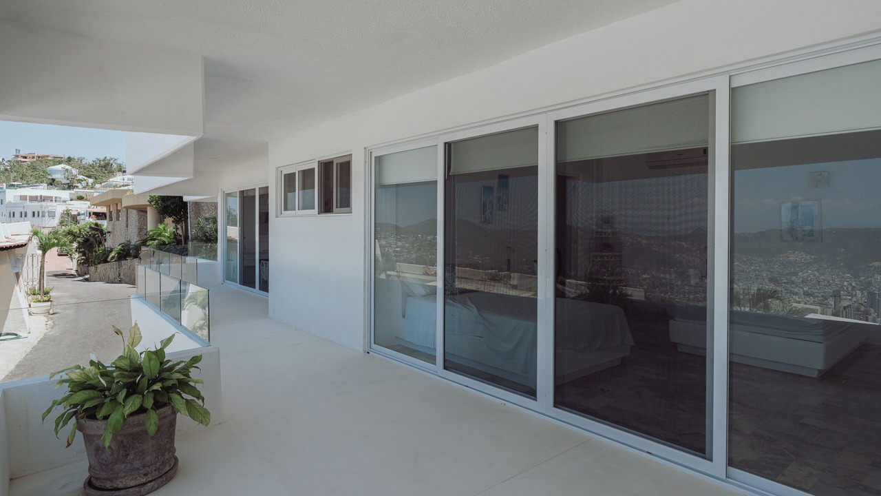 Photo of Patio Balcony in Las Brisas