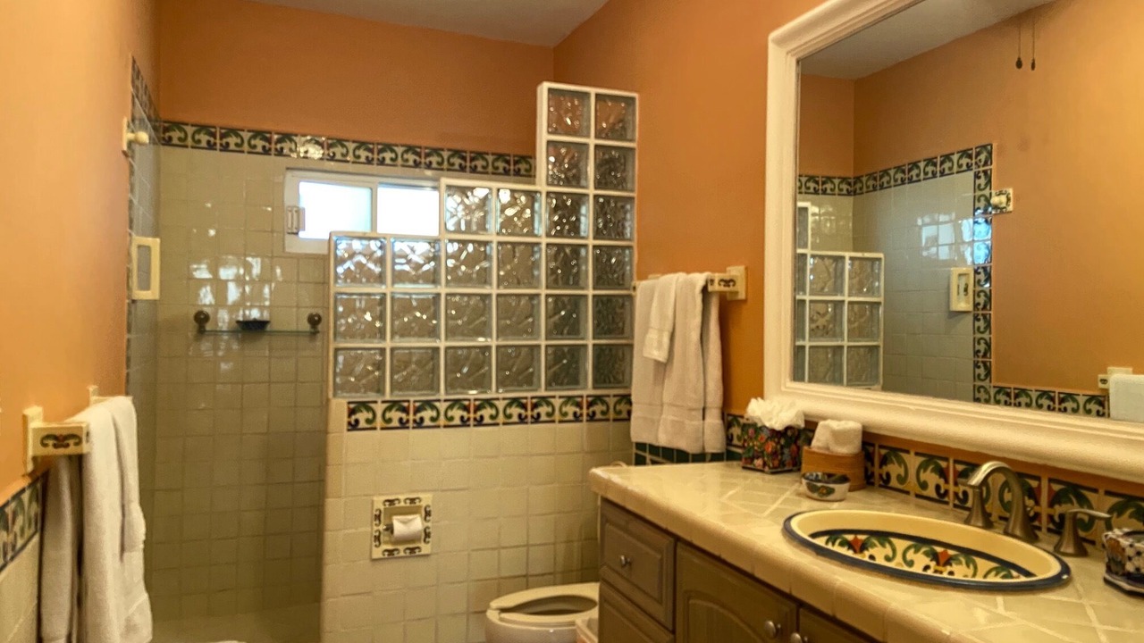 Photo of Bathroom in Zona Hotelera