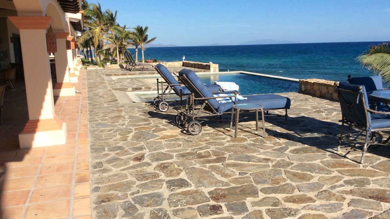 Photo of Patio Balcony in Pescadero
