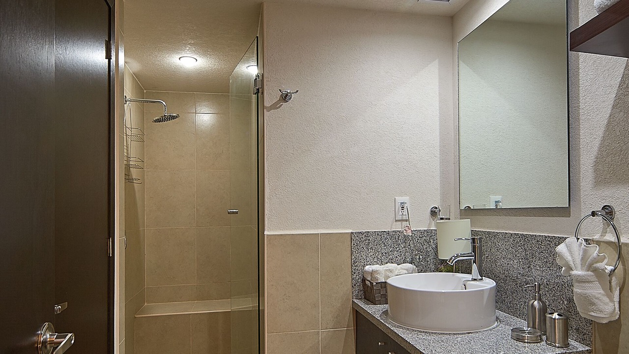 Photo of Bathroom in South Hotel Zone