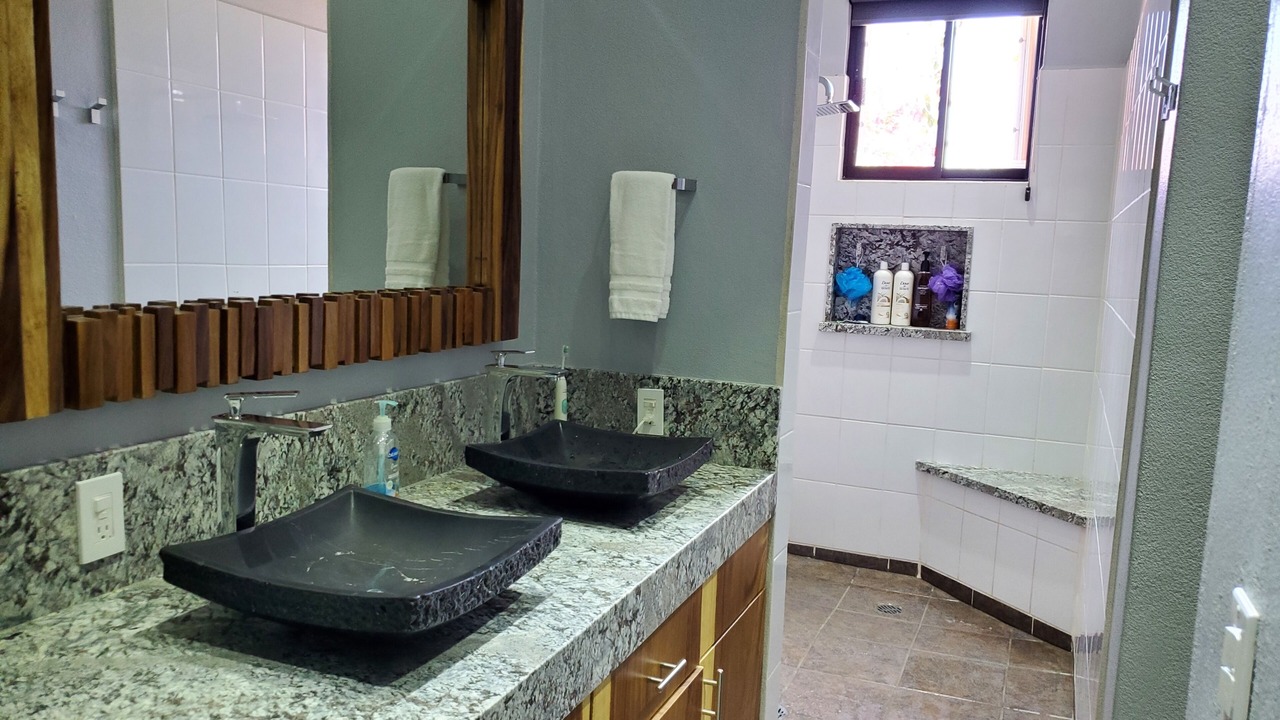 Photo of Bathroom in Los Barriles