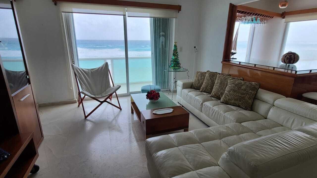 Photo of Livingroom in Punta Cancun