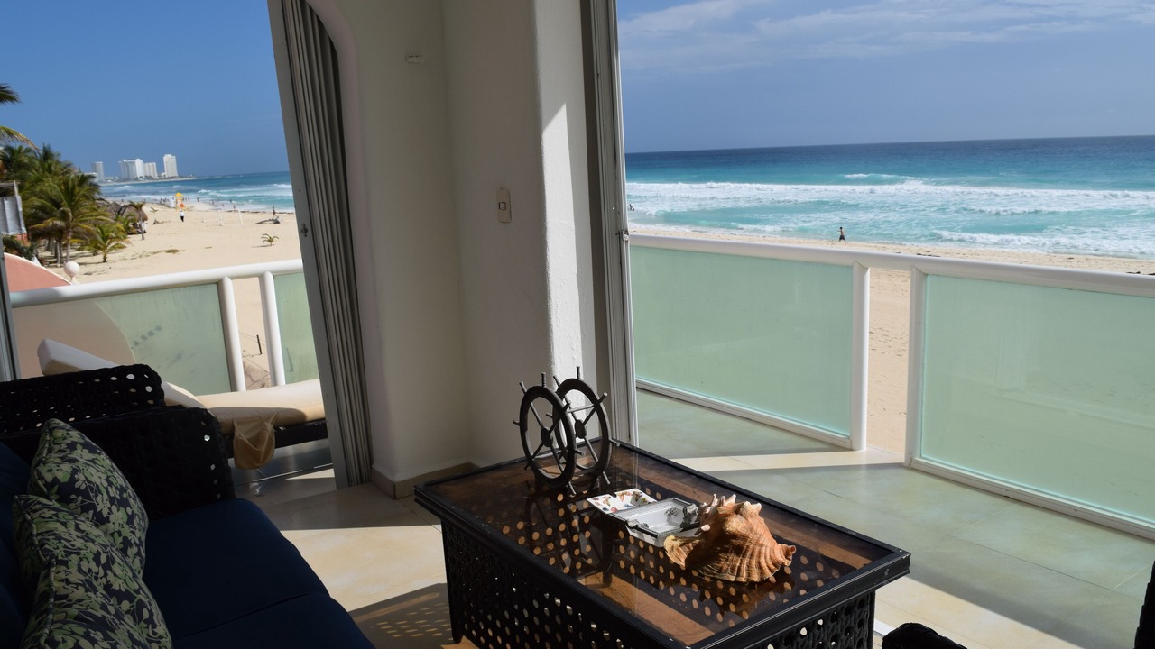 Photo of Patio Balcony in Punta Cancun