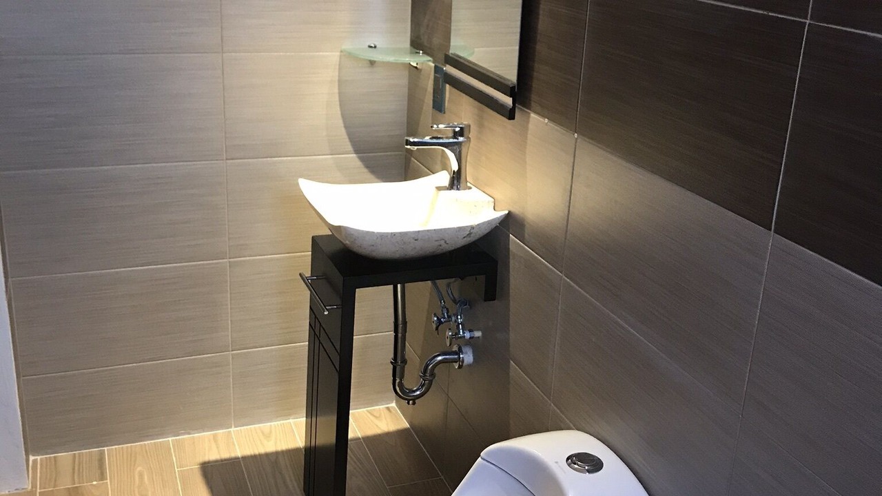 Photo of Bathroom in Luis Jimenez Figueroa