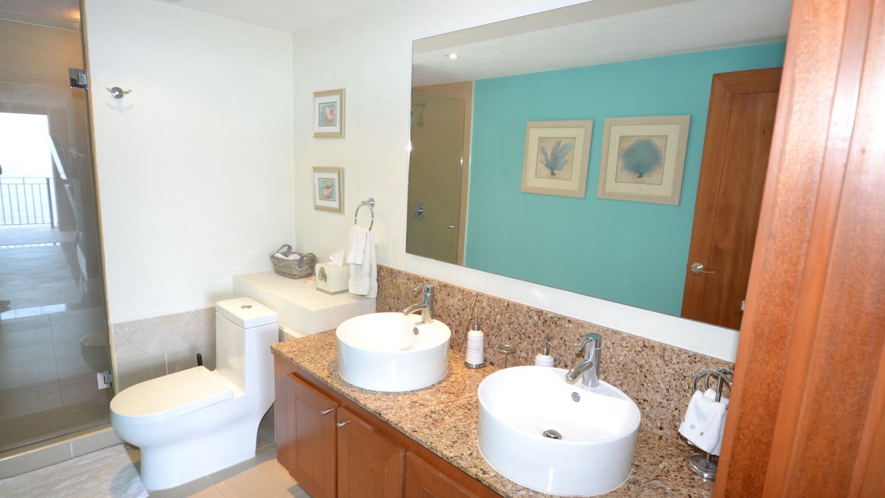 Photo of Bathroom in South Hotel Zone
