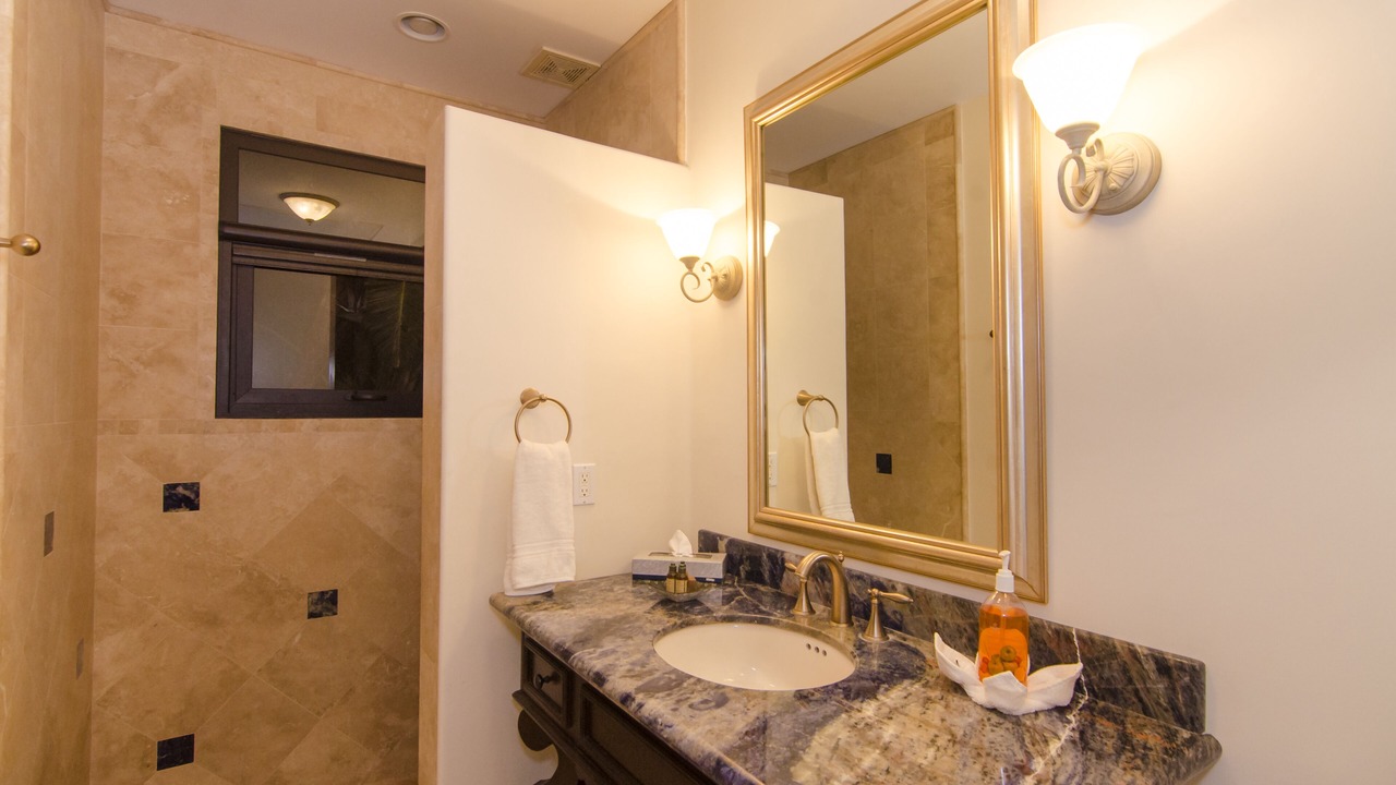 Photo of Bathroom in Cabo Bello