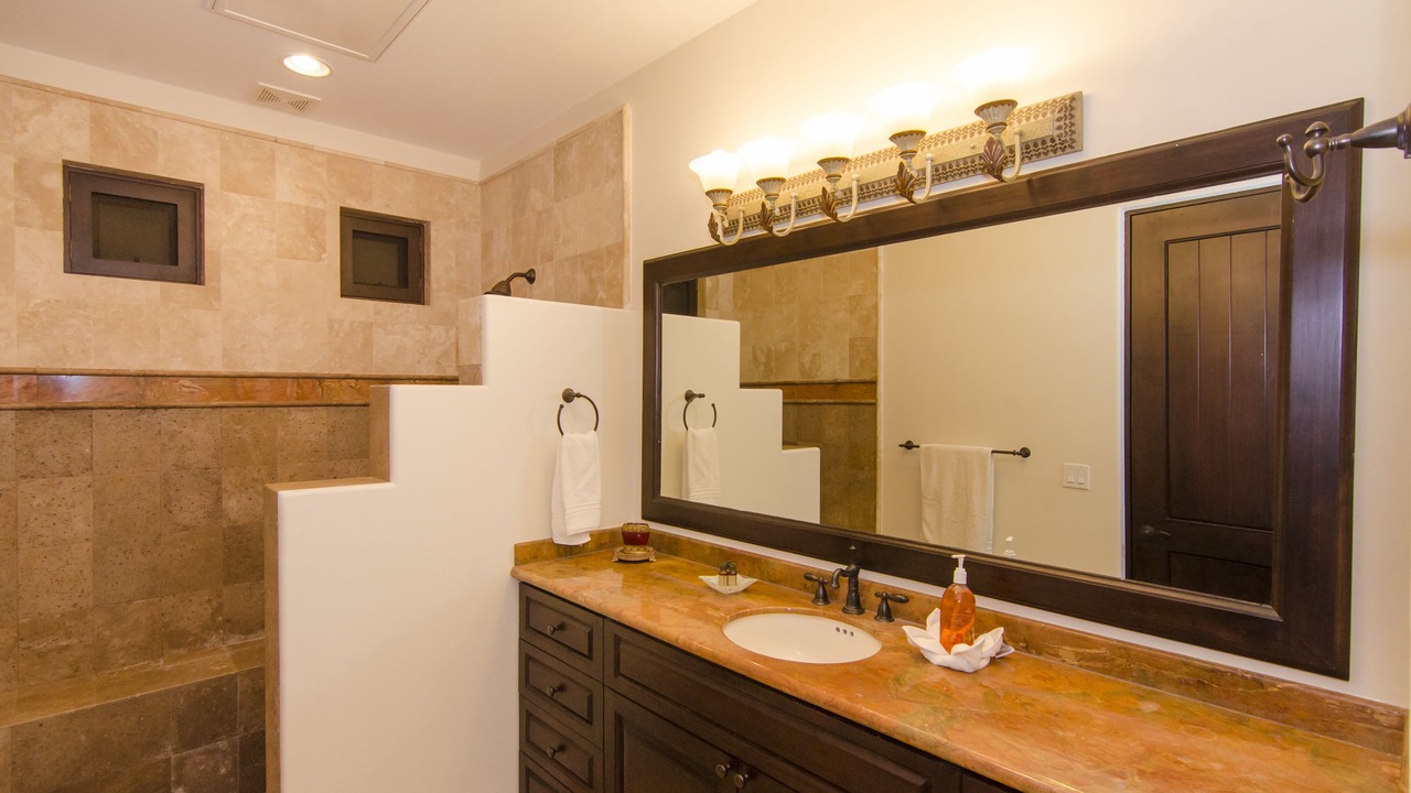 Photo of Bathroom in Cabo Bello