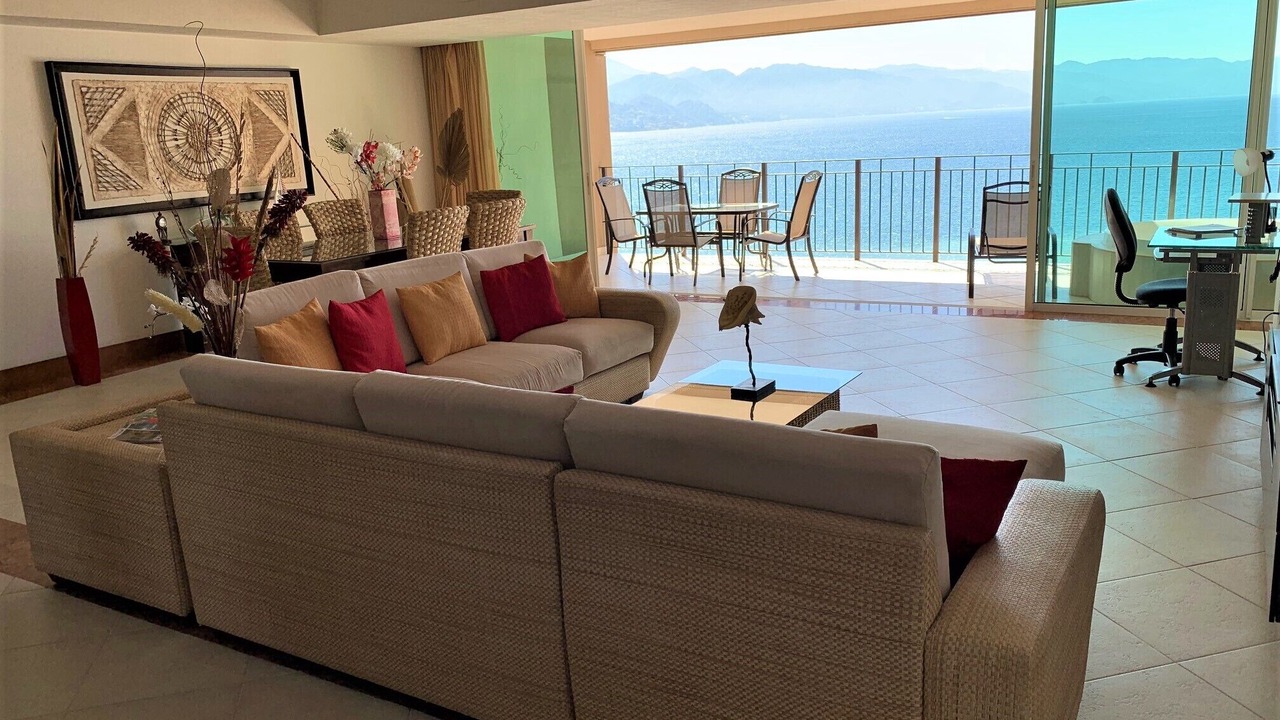 Photo of Livingroom in North Hotel Zone