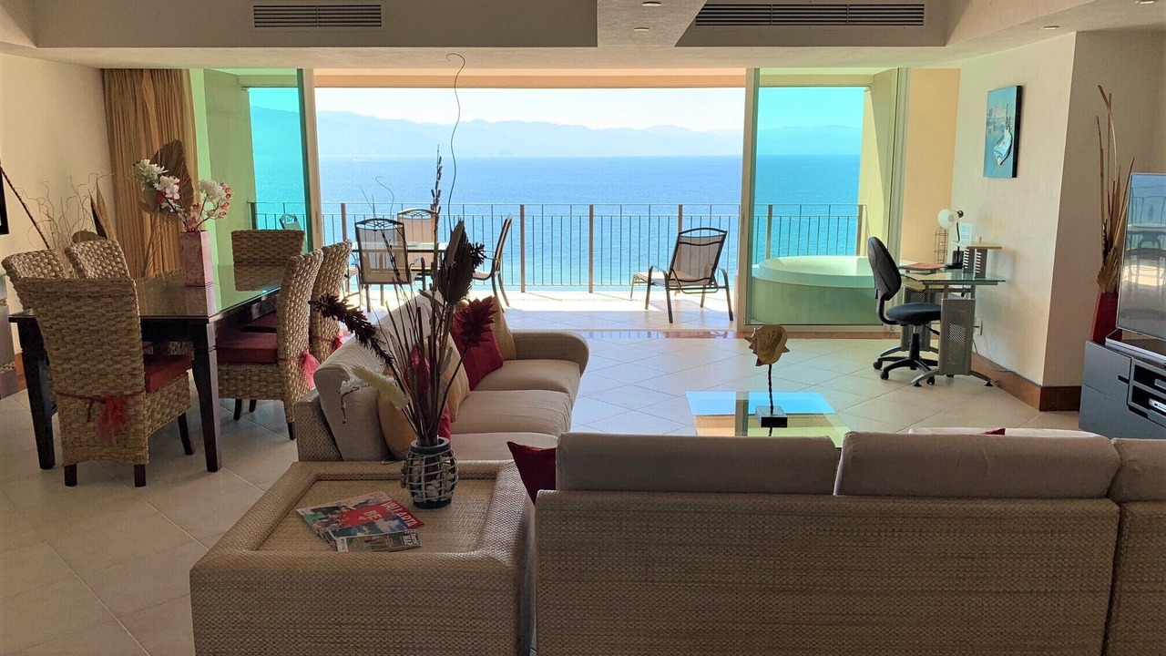 Photo of Livingroom in North Hotel Zone