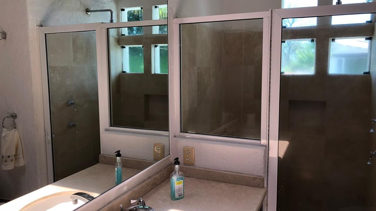 Photo of Bathroom in Los Limoneros