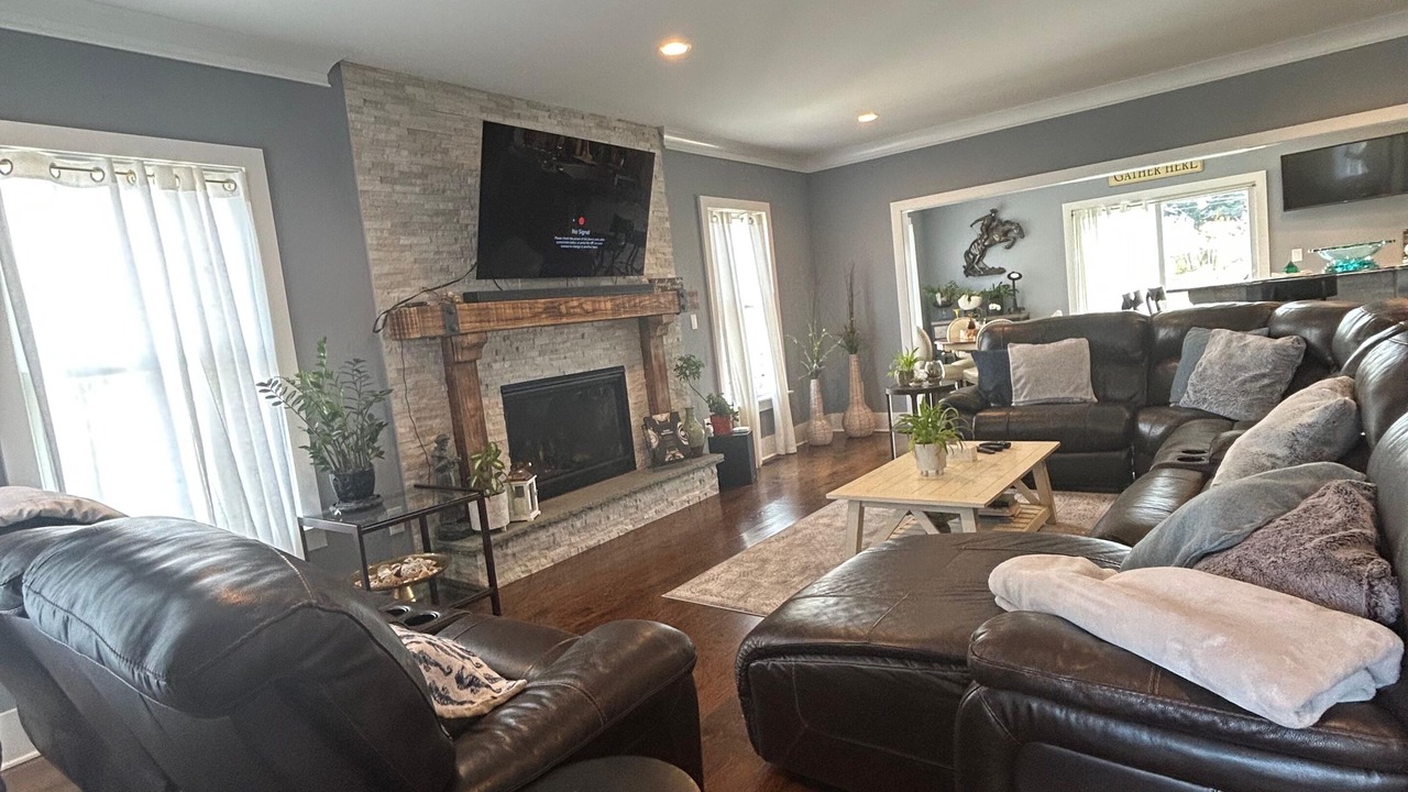 Photo of Livingroom in Long Branch