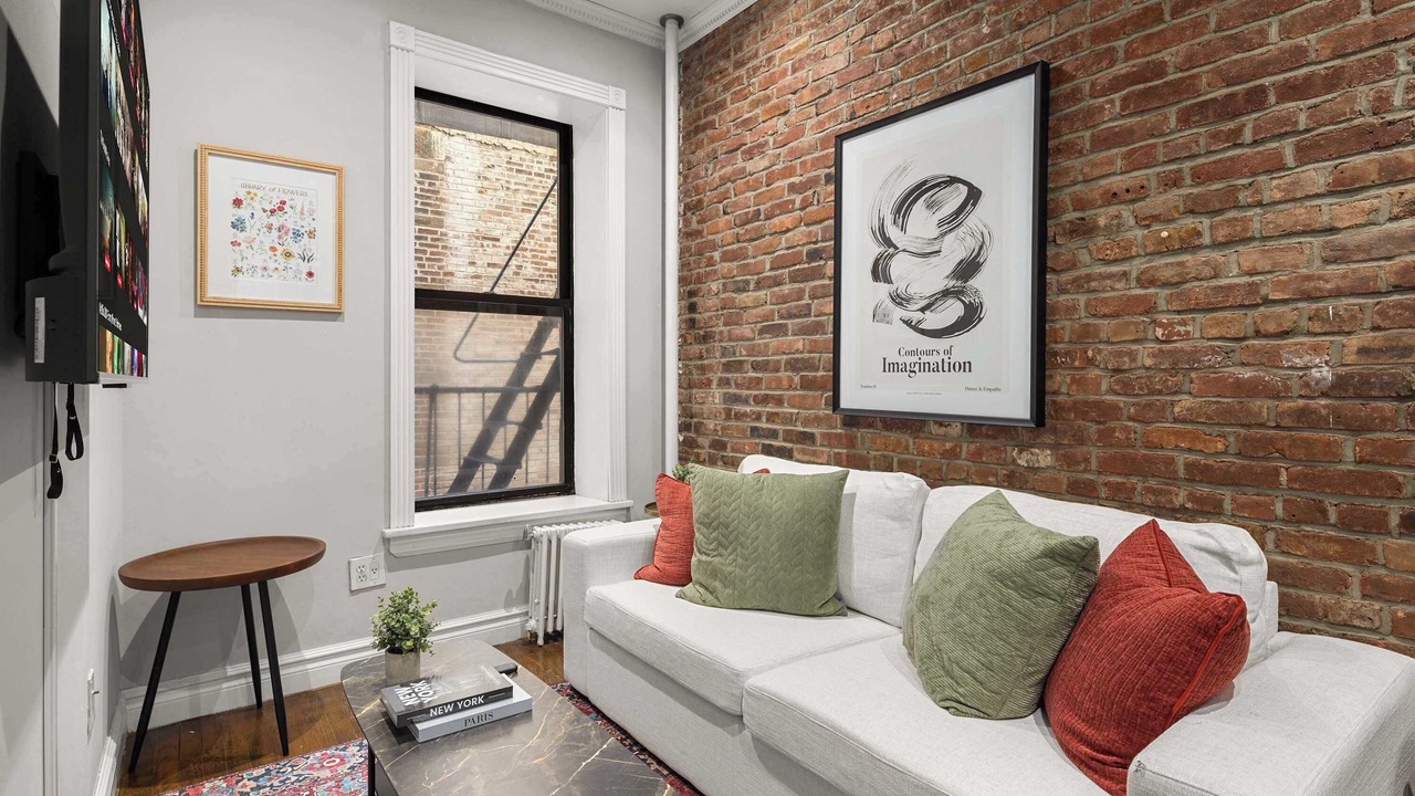 Photo of Livingroom in Bowery