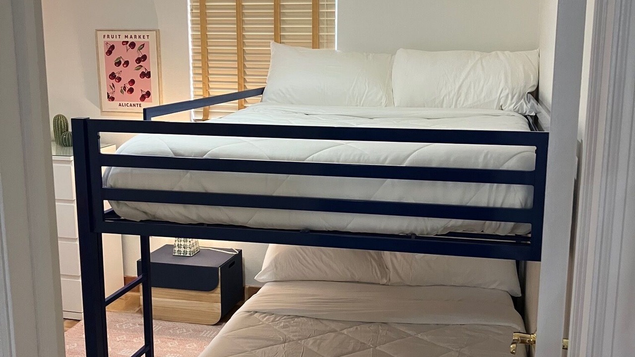 Photo of Bedroom in Cape Caneveral Beach Gardens