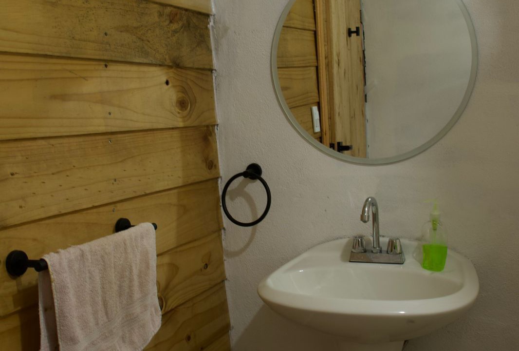 Photo of Bathroom in San Antonio de Las Alazanas