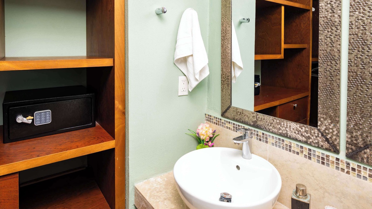 Photo of Bathroom in Jacinto Pat