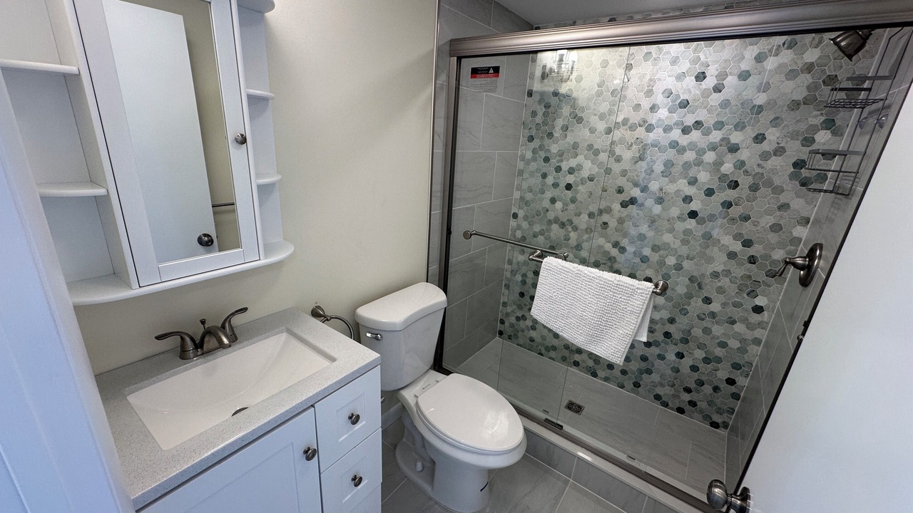 Photo of Bathroom in High Bar Harbor