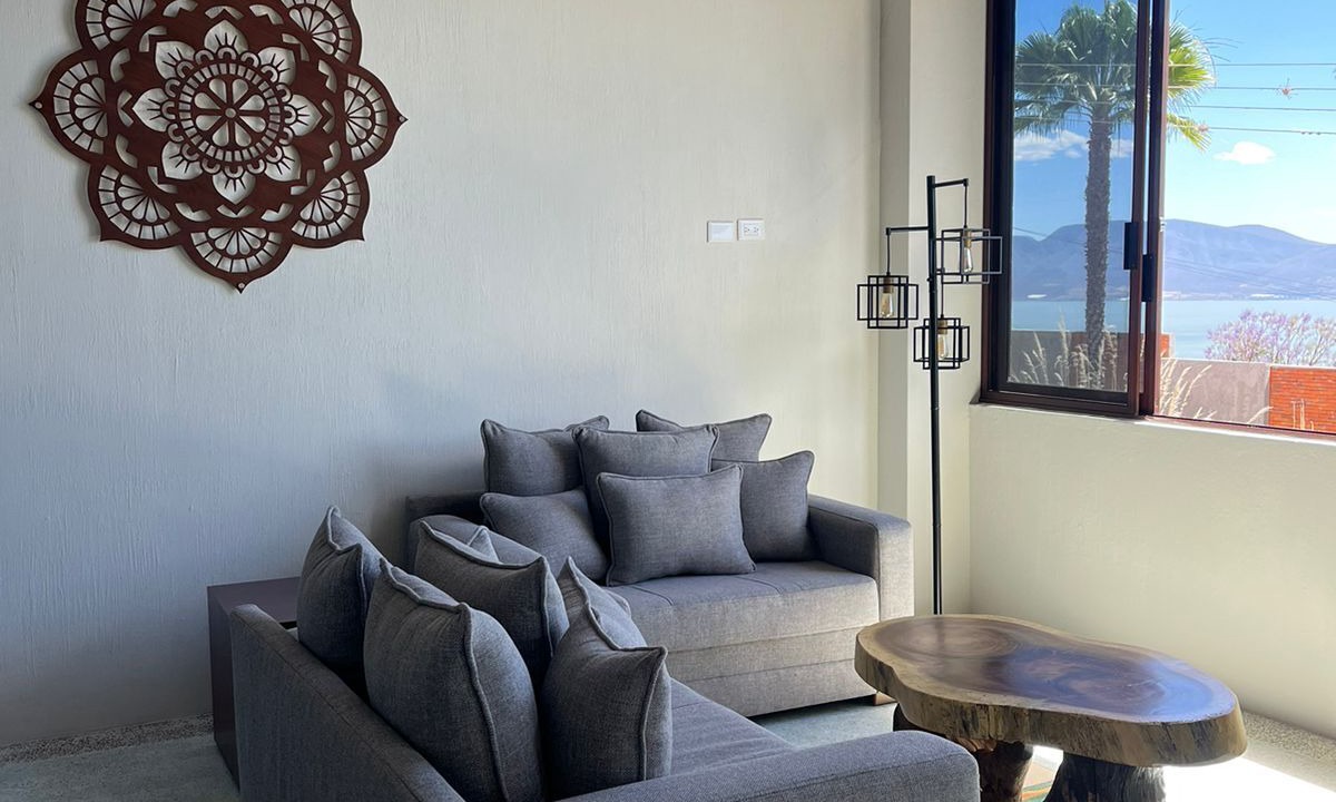 Photo of Livingroom in Raquet Club